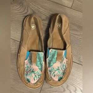 Arita Cruiser palm tree pattern